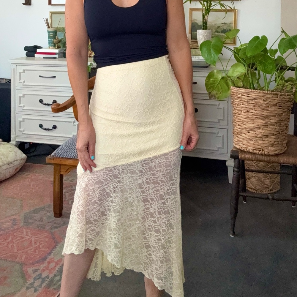Vintage Butter yellow Lace Maxi Skirt